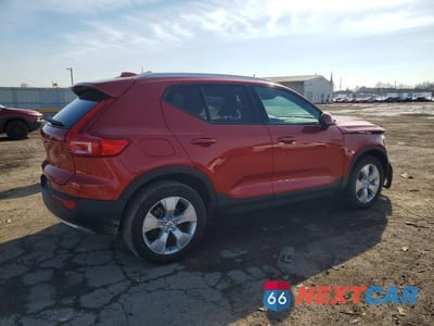 Trzecie zdjęcie samochodu z tyłu: 2020 VOLVO XC40 T5 MOMENTUM VIN:YV4162UK5L2254562 - miniatura