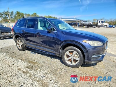 Czwarte zdjęcie samochodu z boku: 2016 VOLVO XC90 T5 VIN:YV4102KK6G1060543 - miniatura