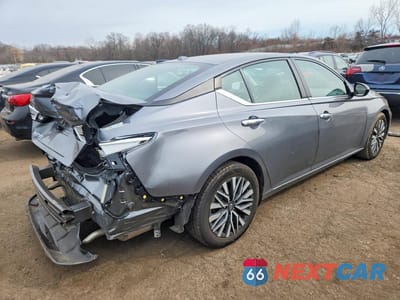 Trzecie zdjęcie samochodu z tyłu: 2024 NISS ALTIMA SV VIN:1N4BL4DV1RN313643 - miniatura