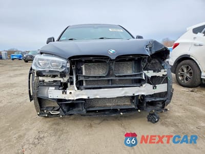 Piąte zdjęcie samochodu w środku: 2018 BMW X6 XDRIVE50I VIN:5UXKU6C52J0Z66714 - miniatura