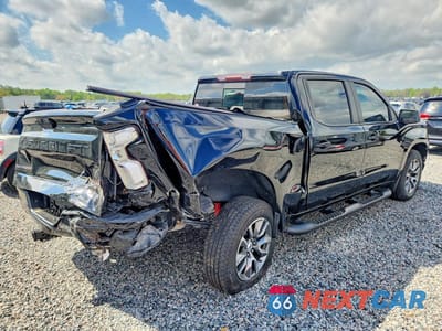 Trzecie zdjęcie samochodu z tyłu: 2021 CHEVROLET SILVERADO K1500 RST VIN:3GCUYEED1MG116893 - miniatura