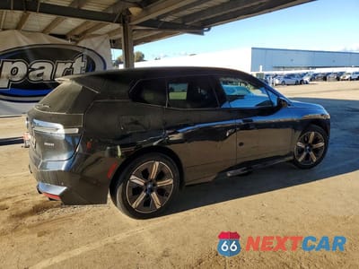 Trzecie zdjęcie samochodu z tyłu: 2024 BMW IX XDRIVE50 VIN:WB523CF07RCN58332 - miniatura