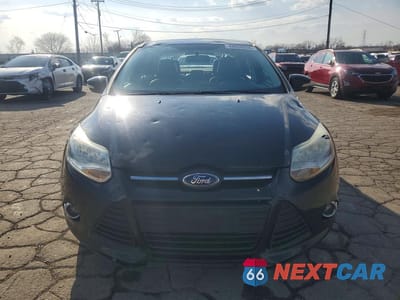 Piąte zdjęcie samochodu w środku: 2013 FORD FOCUS SE VIN:1FADP3F26DL194437 - miniatura