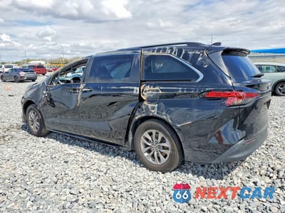 Drugie zdjęcie samochodu z przodu: 2022 TOYOTA SIENNA XLE 8-PASSENGER VIN:5TDYRKEC6NS105265 - miniatura