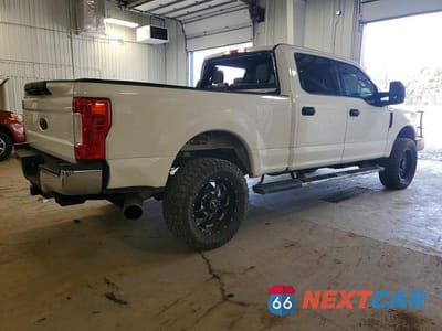 Trzecie zdjęcie samochodu z tyłu: 2018 FORD F250 SUPER DUTY VIN:1FT7W2BTXJEB34647 - miniatura