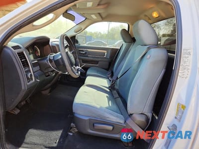 Zdjęcie 7 z 11 samochodu: 2017 RAM 2500 ST VIN:3C6MR4AJ5HG635946 - miniatura