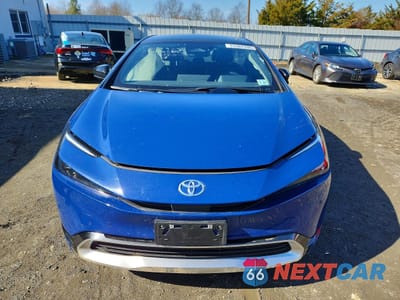 Piąte zdjęcie samochodu w środku: 2024 TOYOTA PRIUS PRIME XSE VIN:JTDACACU9R3024373 - miniatura