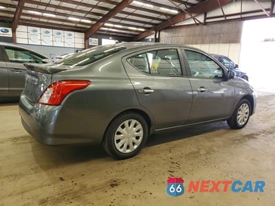 Trzecie zdjęcie samochodu z tyłu: 2019 NISSAN VERSA SV VIN:3N1CN7AP1KL850876 - miniatura