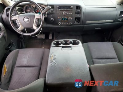 Zdjęcie 8 z 11 samochodu: 2013 CHEV SILVERADO VIN:3GCPKSE72DG352654 - miniatura
