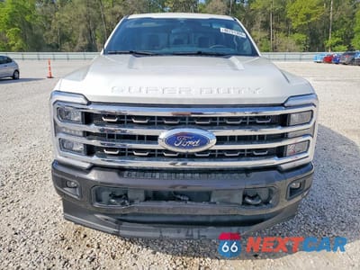 Piąte zdjęcie samochodu w środku: 2025 FORD F350 SUPER DUTY VIN:1FT8W3BMXSEC60561 - miniatura