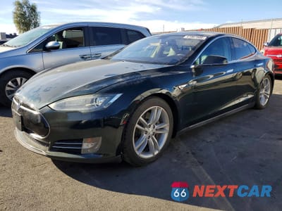 2012 TESLA MODEL S 5YJSA1DN7CFP02940 - główne zdjęcie licytacji z USA - miniatura