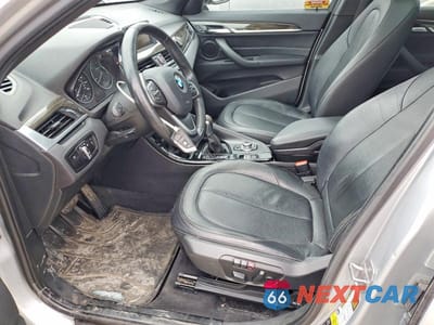 Zdjęcie 7 z 13 samochodu: 2016 BMW X1 XDRIVE28I VIN:WBXHT3C35GP881879 - miniatura