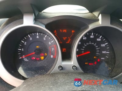 Zdjęcie 9 z 12 samochodu: 2012 NISSAN JUKE S VIN:JN8AF5MV9CT126337 - miniatura