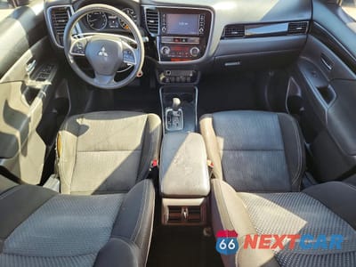 Zdjęcie 8 z 13 samochodu: 2019 MITSUBISHI OUTLANDER VIN:JA4AD2A36KJ000136 - miniatura