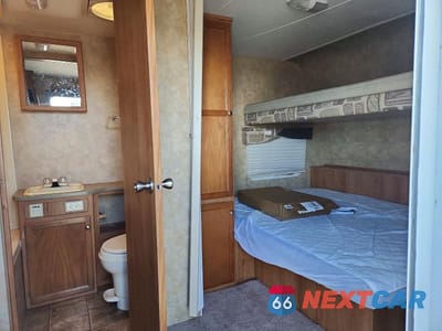 Piąte zdjęcie samochodu w środku: 2007 JAYCO RV TRAILER VIN:1UJBJ02M771J40279 - miniatura