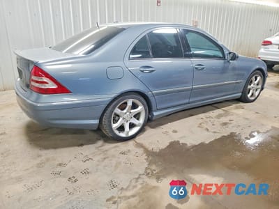 Trzecie zdjęcie samochodu z tyłu: 2007 MERCEDES-BENZ C 230 VIN:WDBRF52H27F896720 - miniatura