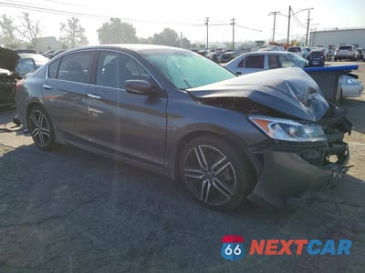 Czwarte zdjęcie samochodu z boku: 2017 HONDA ACCORD SPORT VIN:1HGCR2F56HA122922 - miniatura