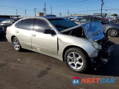Czwarte zdjęcie samochodu z boku: 2004 LEXUS GS 300 BASE VIN:JT8BD69S240194782 - miniatura