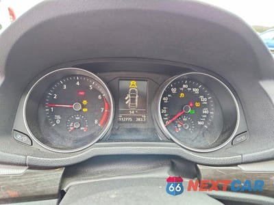 Zdjęcie 9 z 12 samochodu: 2016 VOLKSWAGEN PASSAT SE VIN:1VWBT7A30GC039985 - miniatura