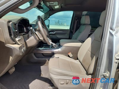 Zdjęcie 7 z 13 samochodu: 2024 CHEVROLET SILVERADO K3500 LTZ VIN:1GC4YUEY7RF220648 - miniatura