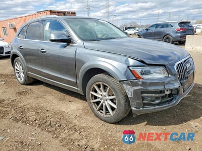 Czwarte zdjęcie samochodu z boku: 2017 AUDI Q5 PREMIUM PLUS VIN:WA1L2AFP4HA038588 - miniatura