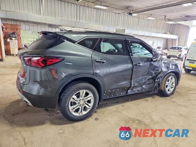 Trzecie zdjęcie samochodu z tyłu: 2019 CHEVROLET BLAZER 2LT VIN:3GNKBGRS8KS596123 - miniatura