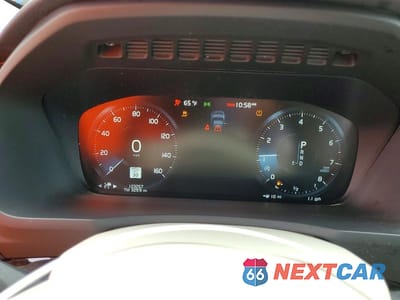 Zdjęcie 9 z 13 samochodu: 2017 VOLVO XC90 T6 VIN:YV4A22PK8H1148269 - miniatura