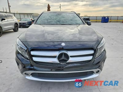 Piąte zdjęcie samochodu w środku: 2017 MERCEDES-BENZ GLA 250 VIN:WDCTG4EB7HJ347917 - miniatura