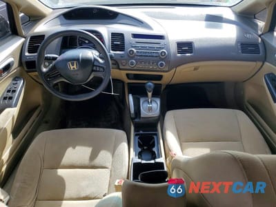 Zdjęcie 8 z 11 samochodu: 2006 HONDA CIVIC LX VIN:JHMFA16506S001239 - miniatura