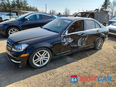 2014 MERCEDES-BENZ C 300 4MATIC WDDGF8ABXEA944262 - główne zdjęcie licytacji z USA - miniatura