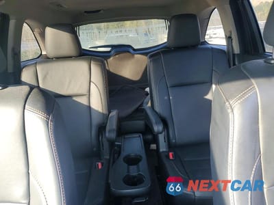 Zdjęcie 10 z 12 samochodu: 2016 TOYOTA HIGHLANDER XLE VIN:5TDKKRFH8GS133262 - miniatura