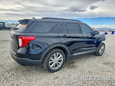 Trzecie zdjęcie samochodu z tyłu: 2021 FORD EXPLORER XLT VIN:1FMSK8DH7MGA14231 - miniatura