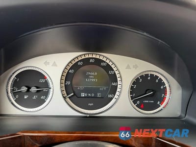 Zdjęcie 8 z 10 samochodu: 2012 MERCEDES-BENZ GLK 350 VIN:WDCGG5GBXCF846436 - miniatura