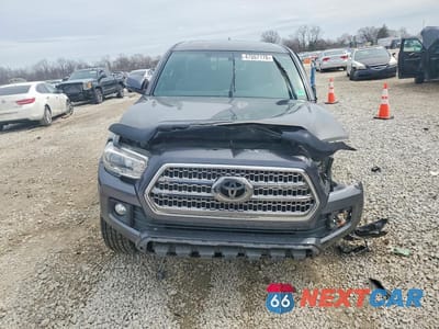 Piąte zdjęcie samochodu w środku: 2016 TOYOTA TACOMA TRD OFF-ROAD VIN:3TMCZ5ANXGM018247 - miniatura
