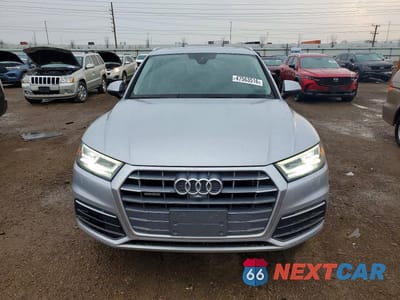 Piąte zdjęcie samochodu w środku: 2018 AUDI Q5 PRESTIGE VIN:WA1CNAFY5J2104873 - miniatura