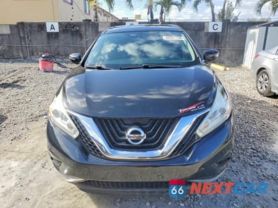 Piąte zdjęcie samochodu w środku: 2016 NISSAN MURANO S VIN:5N1AZ2MG7GN132016 - miniatura