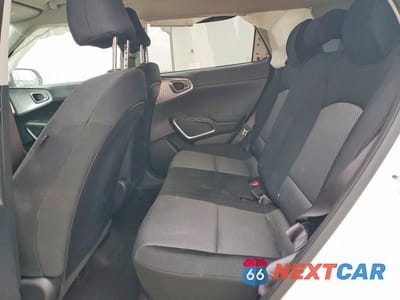 Zdjęcie 10 z 11 samochodu: 2024 KIA SOUL LX VIN:KNDJ23AU1R7912674 - miniatura