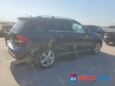 Trzecie zdjęcie samochodu z tyłu: 2016 MERCEDES-BENZ GLE 350 VIN:4JGDA5JB8GA663960 - miniatura