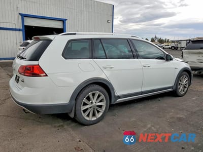Trzecie zdjęcie samochodu z tyłu: 2017 VOLKSWAGEN GOLF ALLTRACK S VIN:3VWH17AU6HM524267 - miniatura