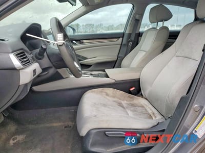 Zdjęcie 7 z 12 samochodu: 2019 HONDA ACCORD LX VIN:1HGCV1F14KA027950 - miniatura