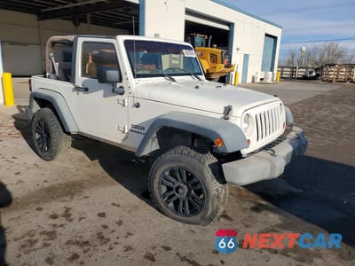 Czwarte zdjęcie samochodu z boku: 2010 JEEP WRANGLER VIN:1J4AA2D13AL173487 - miniatura