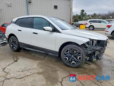 Czwarte zdjęcie samochodu z boku: 2022 BMW IX XDRIVE50 VIN:WB523CF09NCK67387 - miniatura