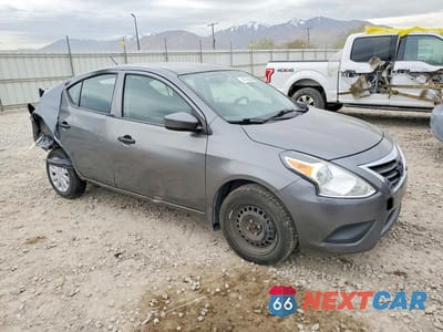 Czwarte zdjęcie samochodu z boku: 2017 NISSAN VERSA 1.6 S PLUS VIN:3N1CN7AP4HL827908 - miniatura