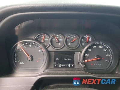 Zdjęcie 9 z 12 samochodu: 2021 CHEVROLET SILVERADO K1500 TRAIL BOSS CUSTOM VIN:1GCPYCEF9MZ254104 - miniatura