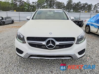 Piąte zdjęcie samochodu w środku: 2017 MERCEDES-BENZ GLC COUPE 300 4MATIC VIN:WDC0J4KBXHF151904 - miniatura
