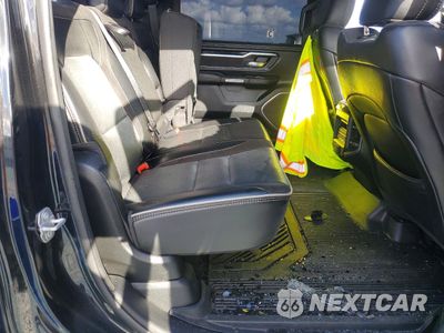 Zdjęcie 10 z 12 samochodu: 2021 RAM 1500 LARAMIE VIN:1C6SRFJT4MN799601 - miniatura