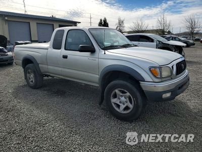 Czwarte zdjęcie samochodu z boku: 2002 TOYOTA TACOMA BASE VIN:5TEWM72N92Z065531 - miniatura