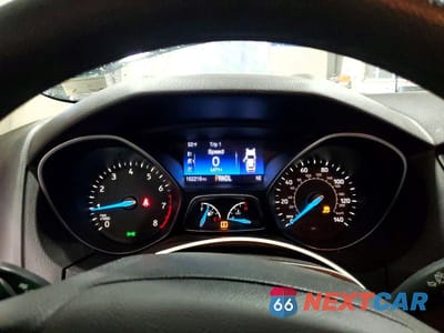 Zdjęcie 9 z 12 samochodu: 2016 FORD FOCUS SE VIN:1FADP3F21GL313029 - miniatura