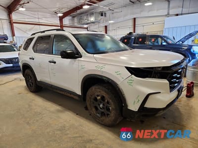 Czwarte zdjęcie samochodu z boku: 2025 HONDA PILOT TRAILSPORT VIN:5FNYG1H64SB004070 - miniatura