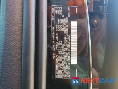 Zdjęcie 12 z 12 samochodu: 2019 VOLVO XC40 T5 R-DESIGN VIN:YV4162UM2K2085570 - miniatura